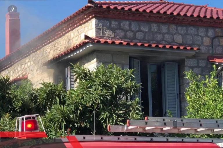 Σπίτι «λαμπάδιασε» στη Σπάρτη! (βίντεο)